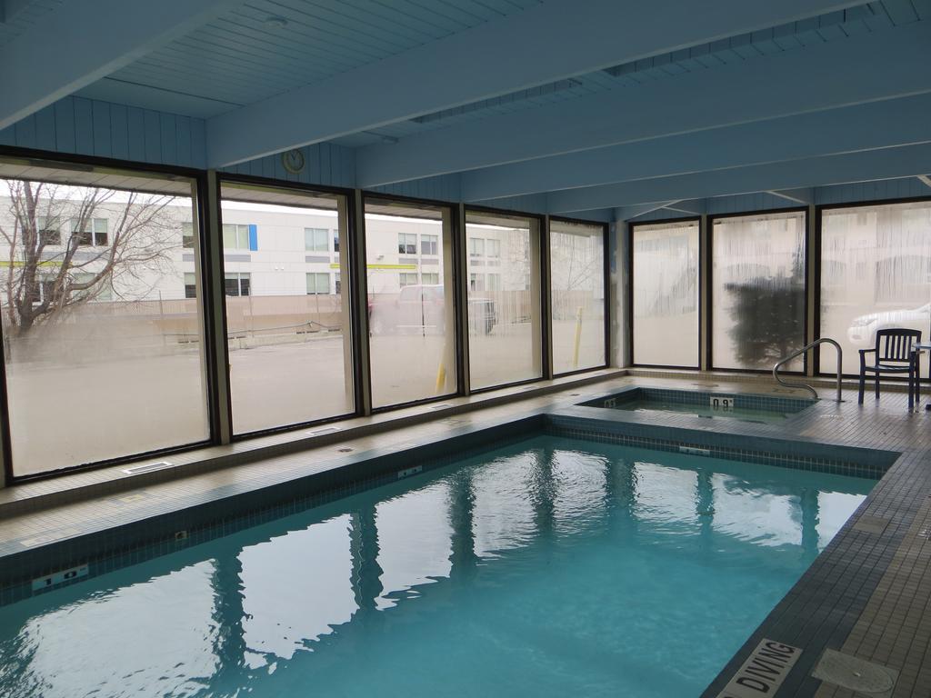 Hotel Ramada Limited YYC Exterior foto